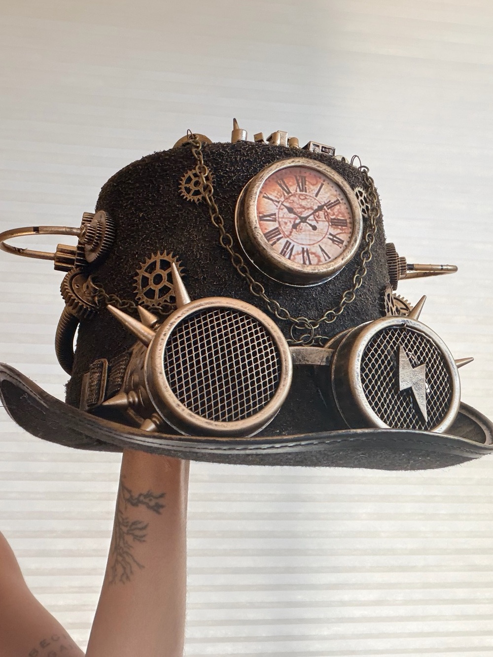 Steampunk Industrial Top Hat with Clock & Goggles – Handmade Statement Piece - Picture 5 of 15